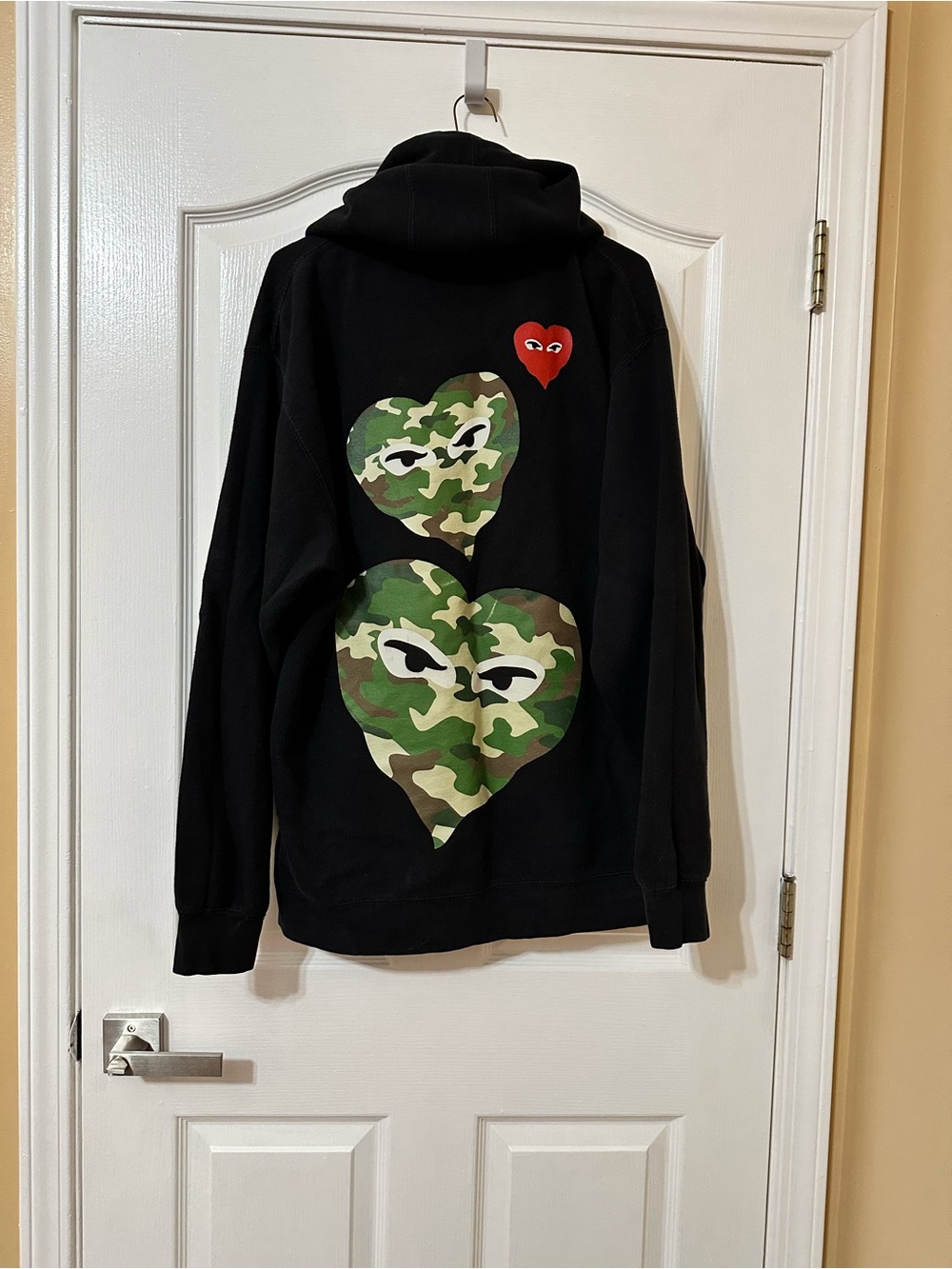Black Hoodie with Red Heart Graphic - LOVE Print - Picture 2 of 3